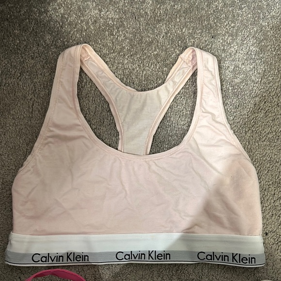 Calvin Klein Women's Light Pink Sports Bra - Picture 1 of 1